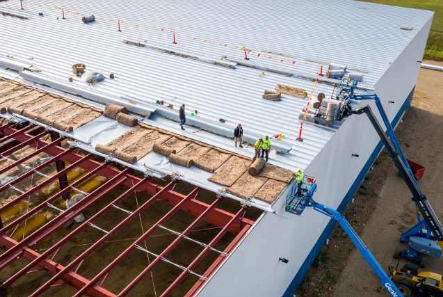 Commercial metal roof construction crane